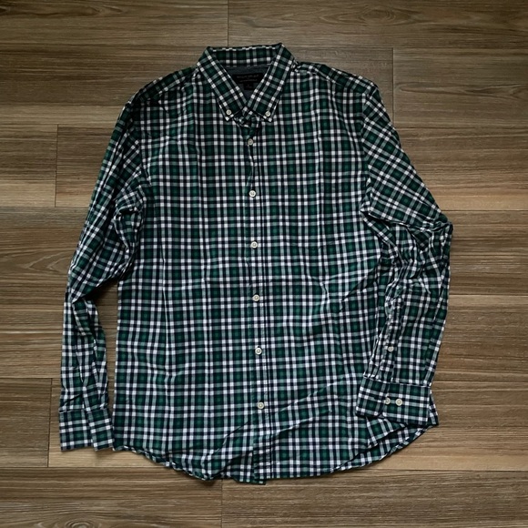 Men’s Plaid Long Sleeve Button Down - Picture 3 of 5
